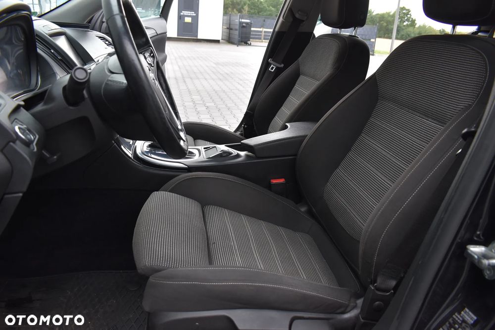 Opel Insignia - 15