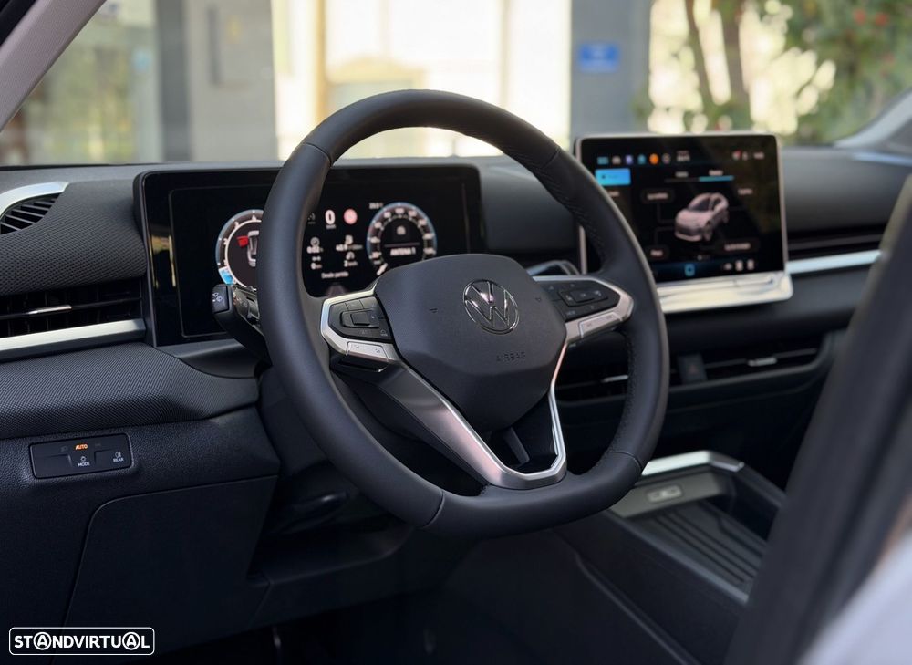 VW T-Roc 1.5 eTSI Life DSG - 5