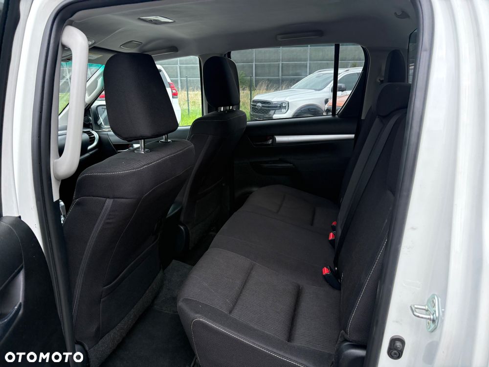 Toyota Hilux 2.8 D-4D Double Cab SR5+ 4x4 - 17
