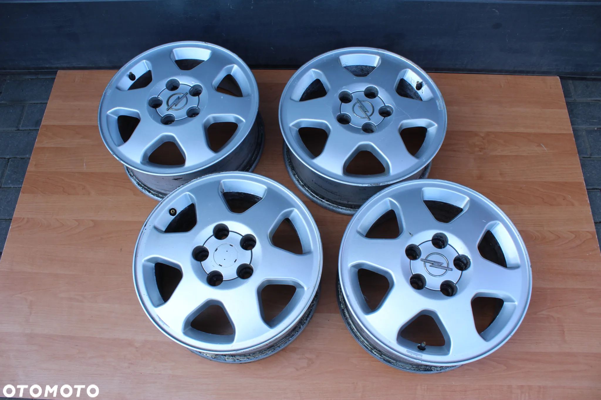 FELGI ALUMINIOWE 15" 5x110 ET43  OPEL ZAFIRA A MERIVA A, ASTRA H, VECTRA C, SIGNUM - 1