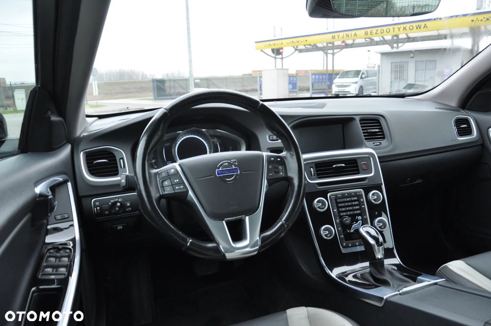 Volvo S60 T5 AWD Summum - 11