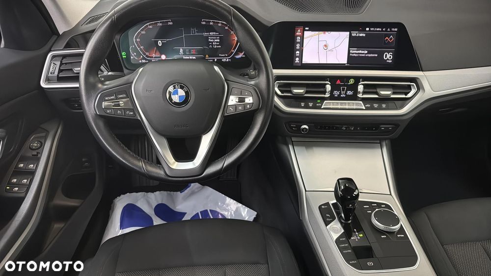 BMW Seria 3 318i Advantage - 14