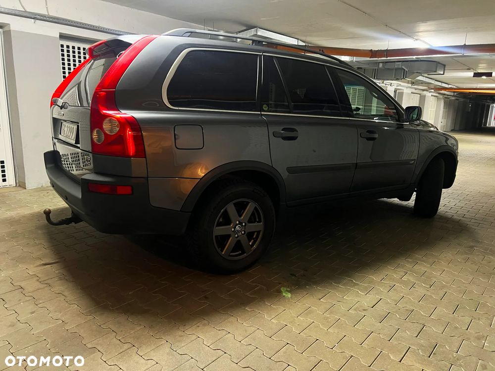 Volvo XC 90 2.4 D5 Momentum - 4