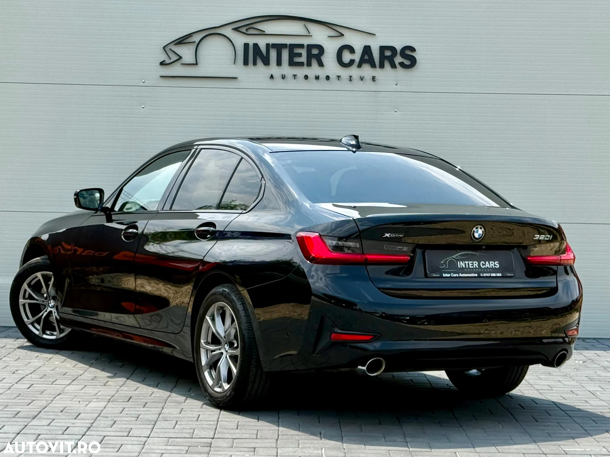 BMW Seria 3 320i xDrive Aut. - 4