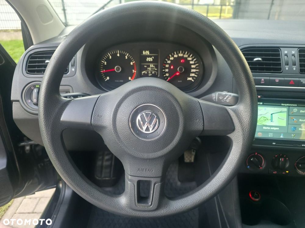 Volkswagen Polo - 17
