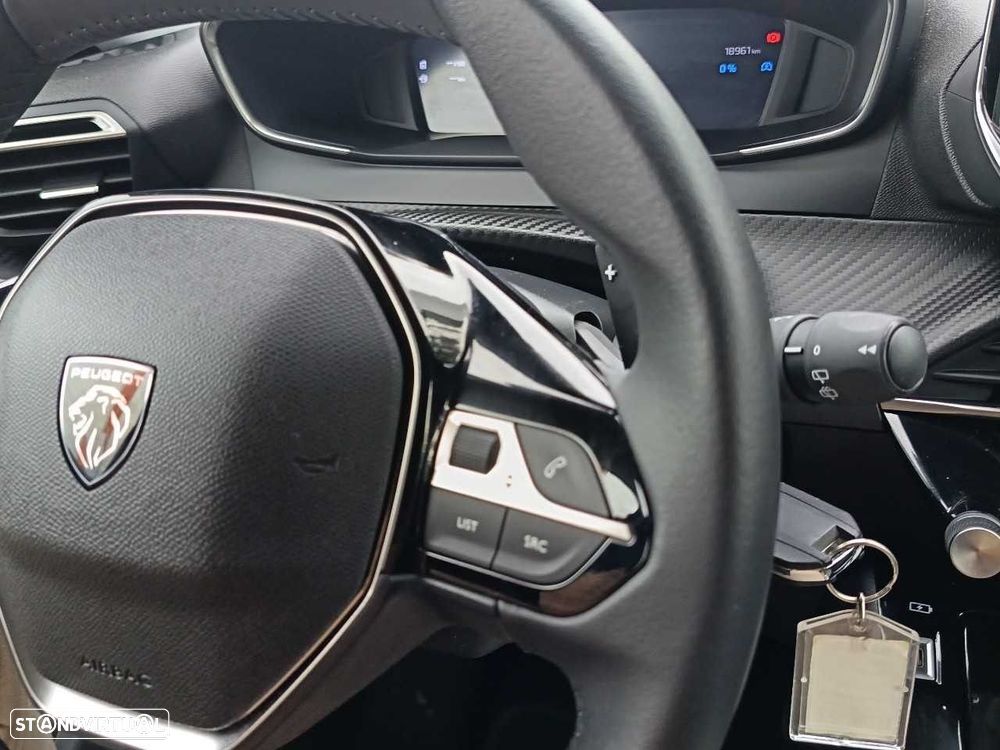 Peugeot 208 1.2 Hybrid Allure e-DCS6 - 15