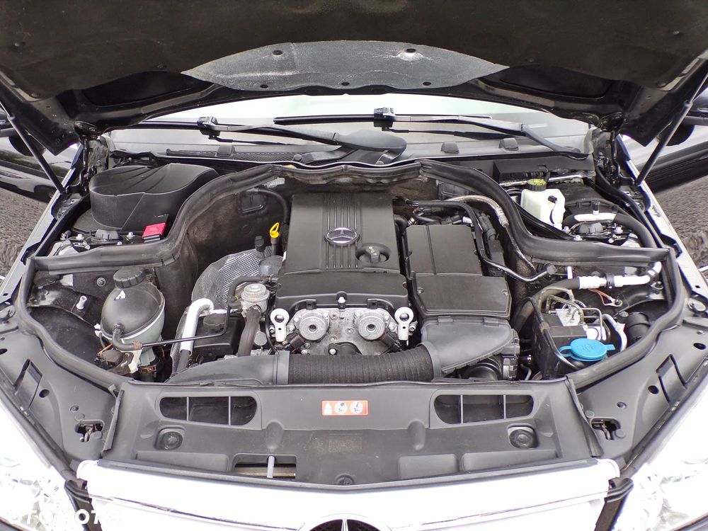Mercedes-Benz Klasa C 180 Kompressor Automatik BlueEFFICIENCY Avantgarde - 28