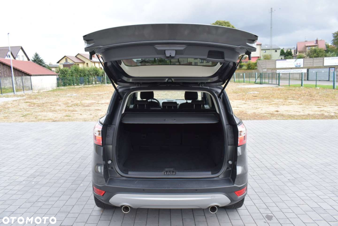Ford Kuga - 13