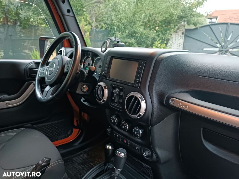 Jeep Wrangler - 3