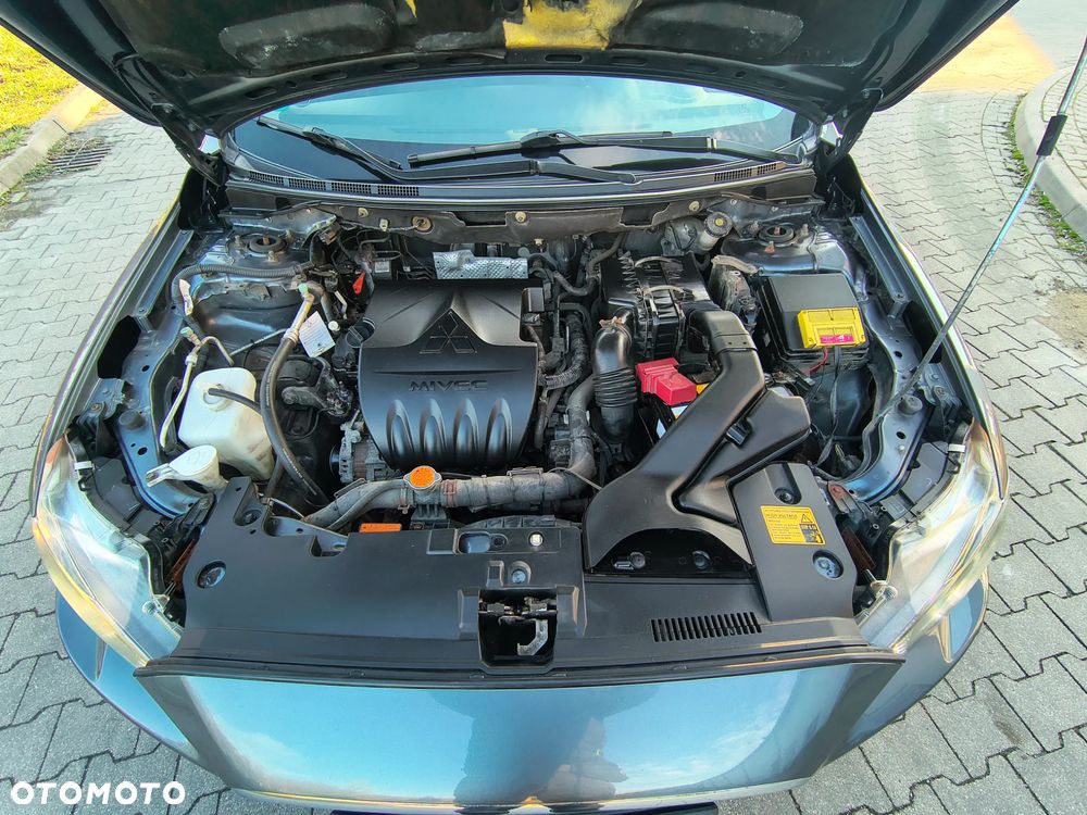 Mitsubishi Lancer - 6