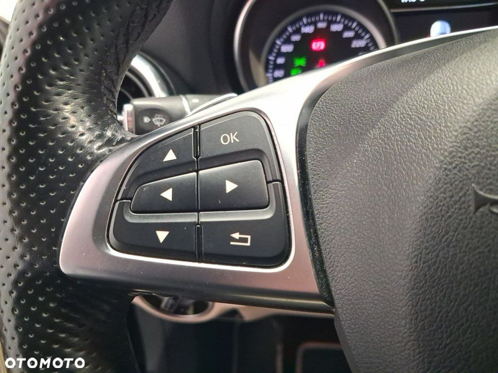 Mercedes-Benz CLA - 16