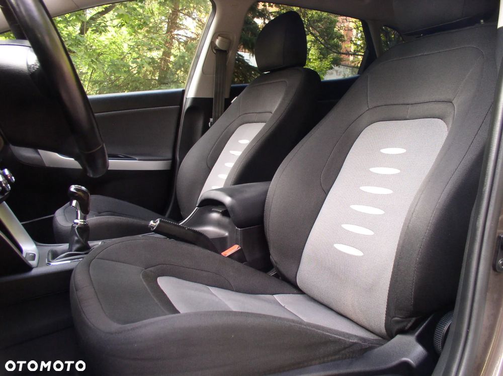 Kia Ceed 1.4 CVVT Attract Plus - 11