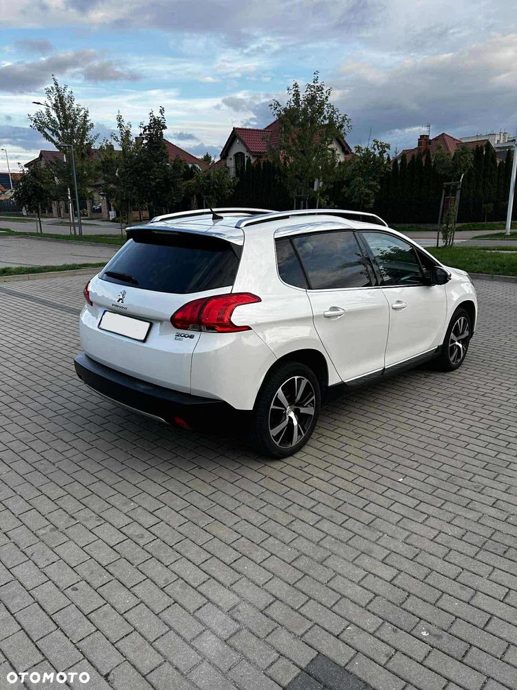Peugeot 2008 1.6 e-HDi Allure S&S - 2
