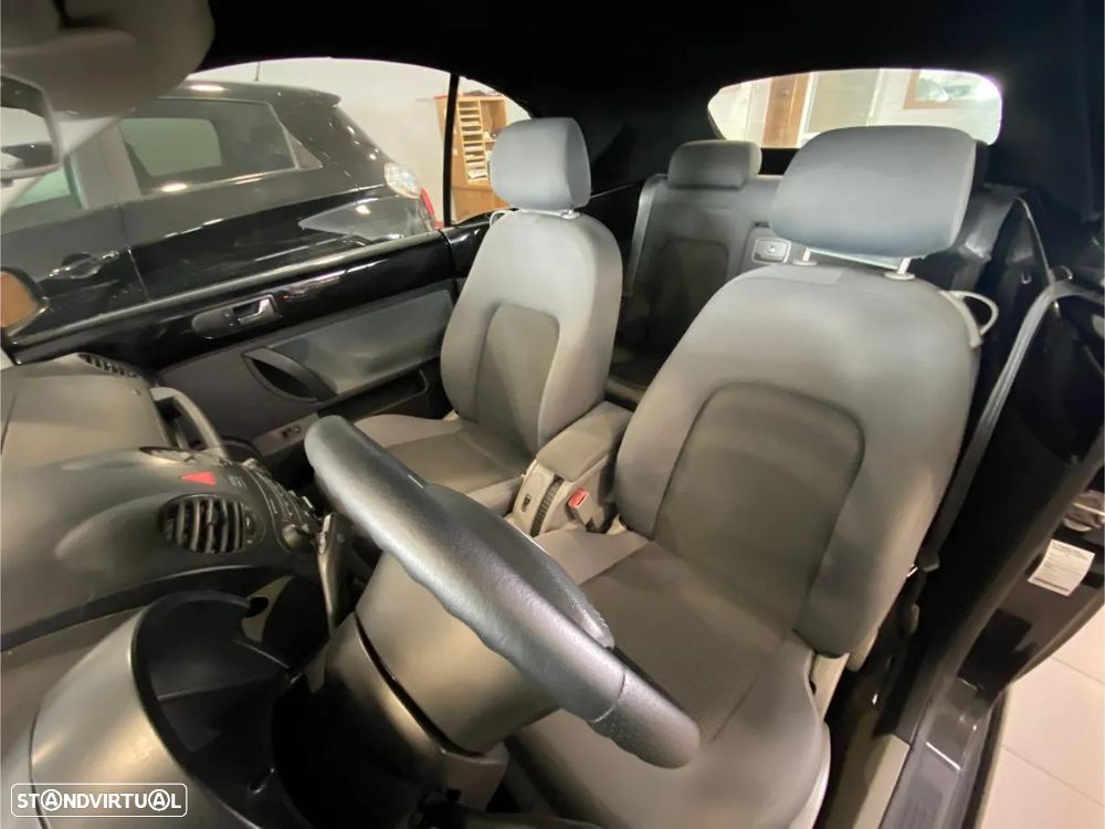 VW New Beetle Cabriolet 1.9 TDi - 22