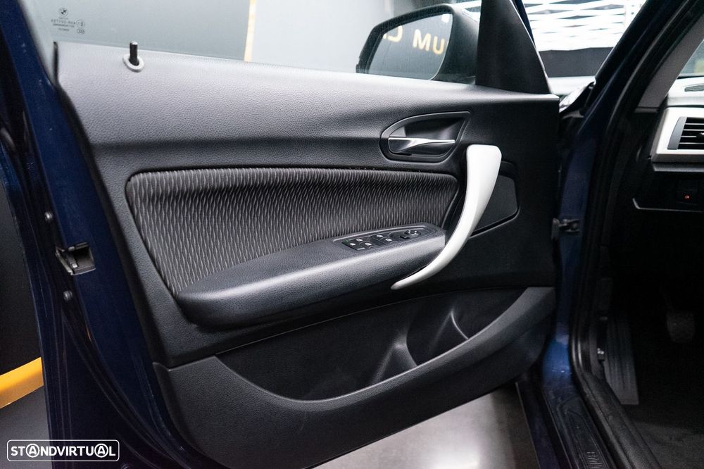 BMW 118 d Sport - 18