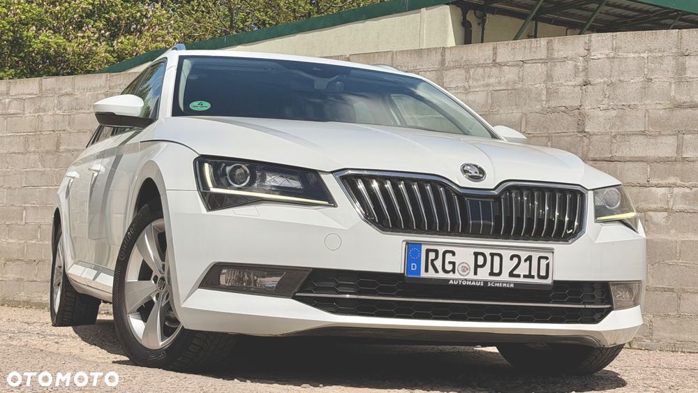 Skoda Superb 2.0 TDI DSG Premium Edition - 27