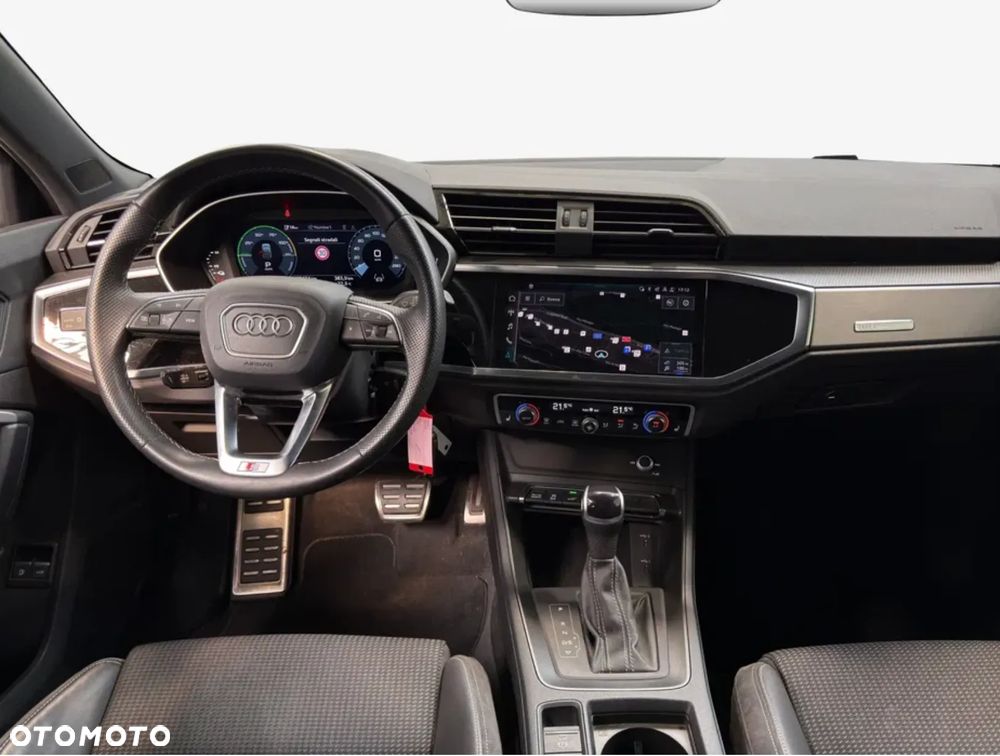 Audi Q3 45 TFSIe S tronic S line - 9