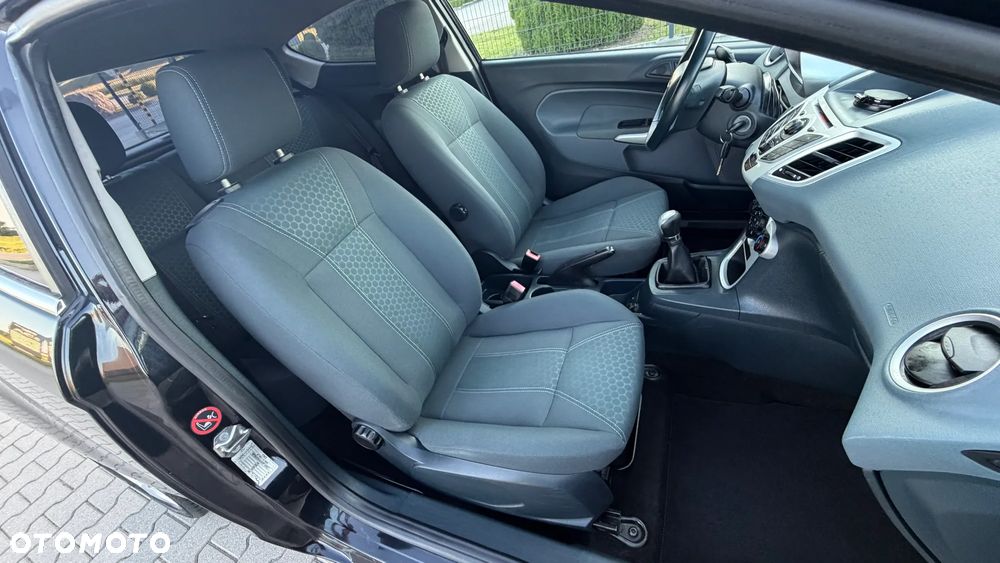 Ford Fiesta 1.25 Titanium - 28