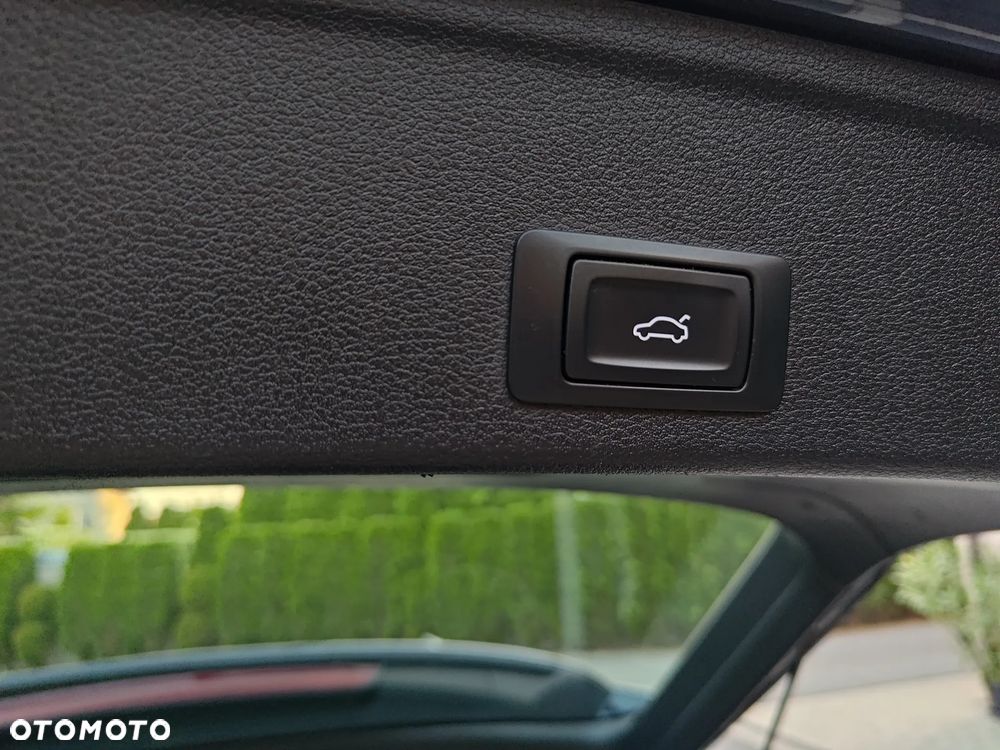 Audi A4 Avant 2.0 TDI Sport - 10