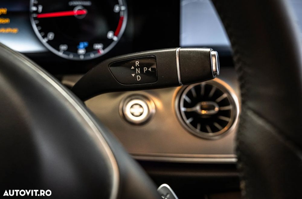 Mercedes-Benz E 220 d Aut. - 27