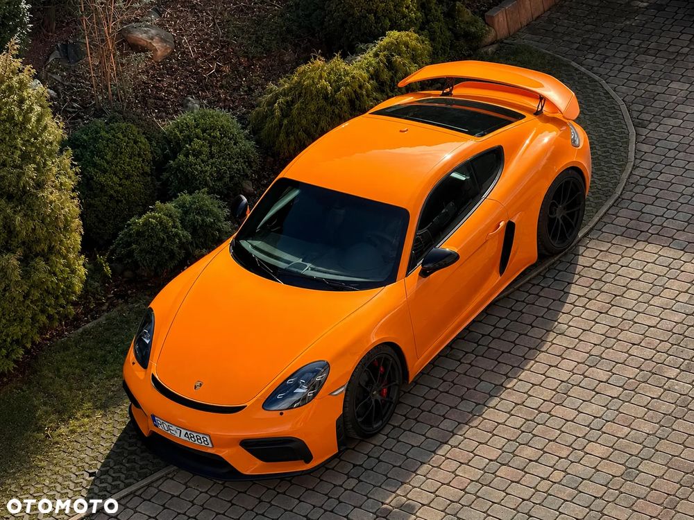 Porsche 718 Cayman GT4 - 1