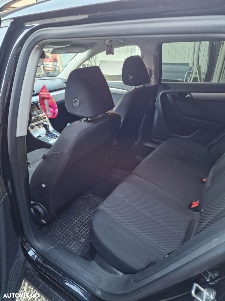 Volkswagen Passat Variant 2.0 TDI DSG BlueMotion Technology Business Edition - 8