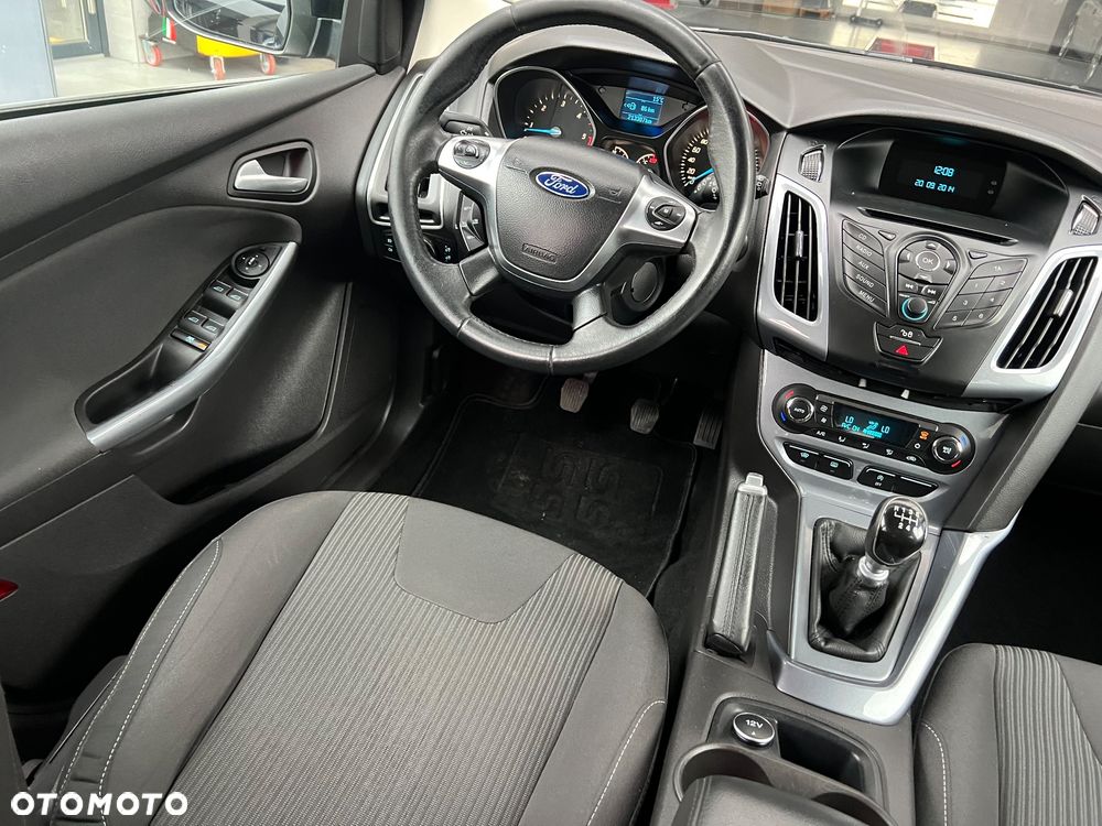 Ford Focus - 21