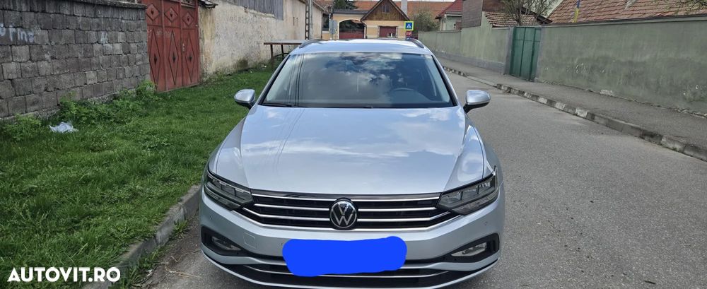 Volkswagen Passat 2.0 TDI SCR DSG Business - 1