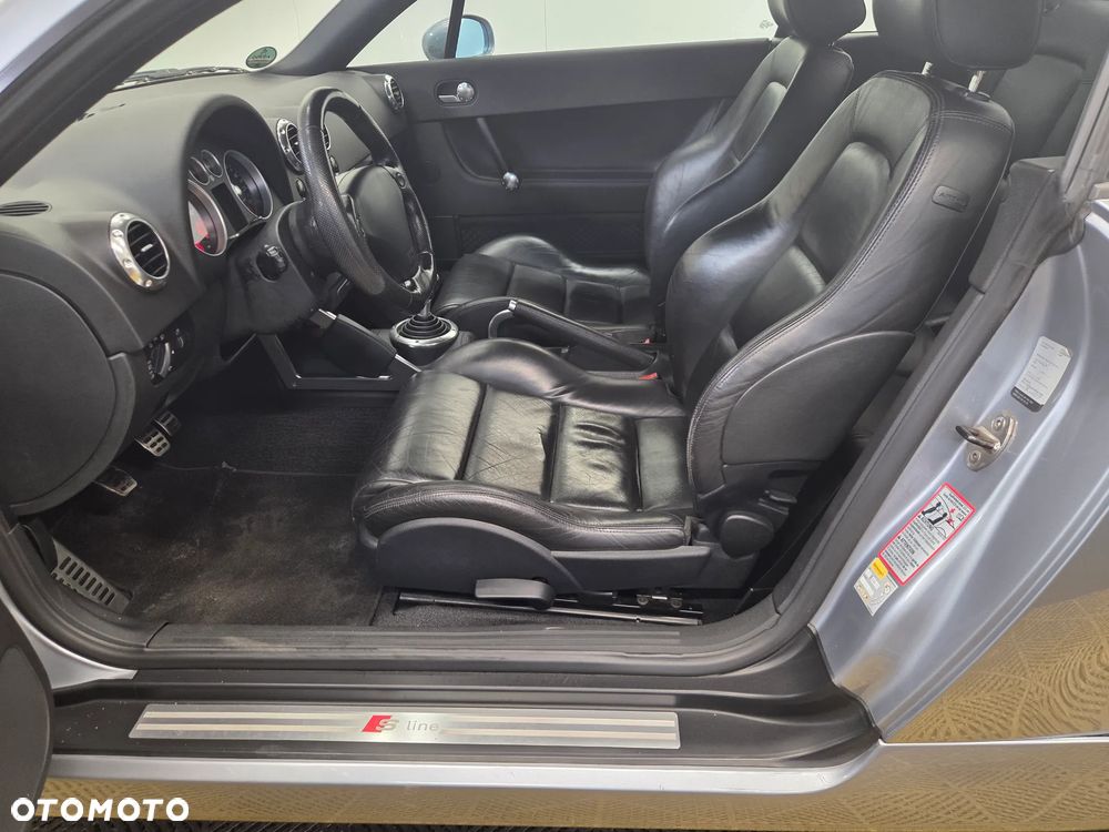 Audi TT Coupé 1.8 T - 10