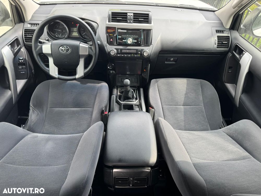 Toyota Land Cruiser 3.0 D-4D - 7