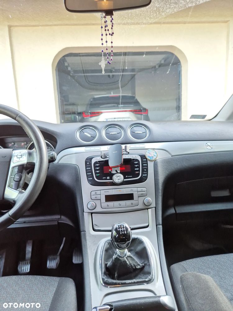 Ford Galaxy 2.0 TDCi Titanium - 12