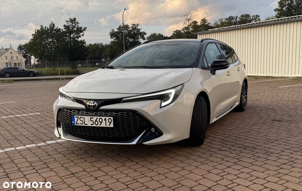Toyota Corolla 2.0 Hybrid GR Sport Dynamic - 6