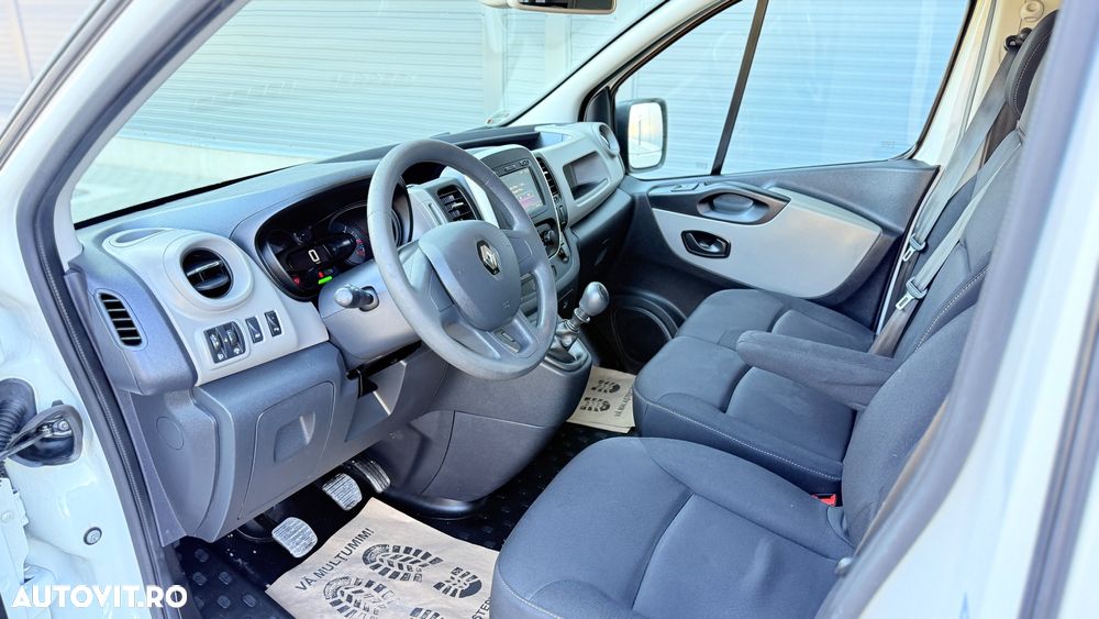 Renault Trafic Combi Authentique - 14
