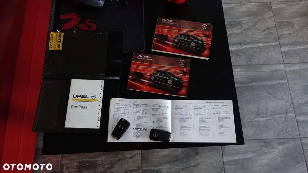 Opel Astra 1.4 Turbo Cosmo - 40