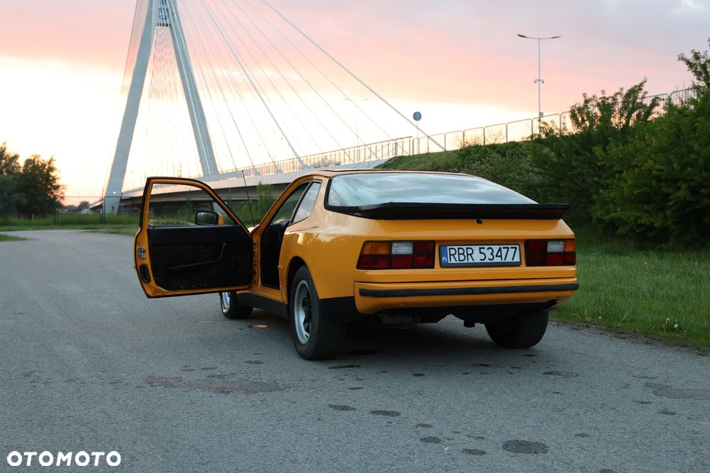 Porsche 944 - 13
