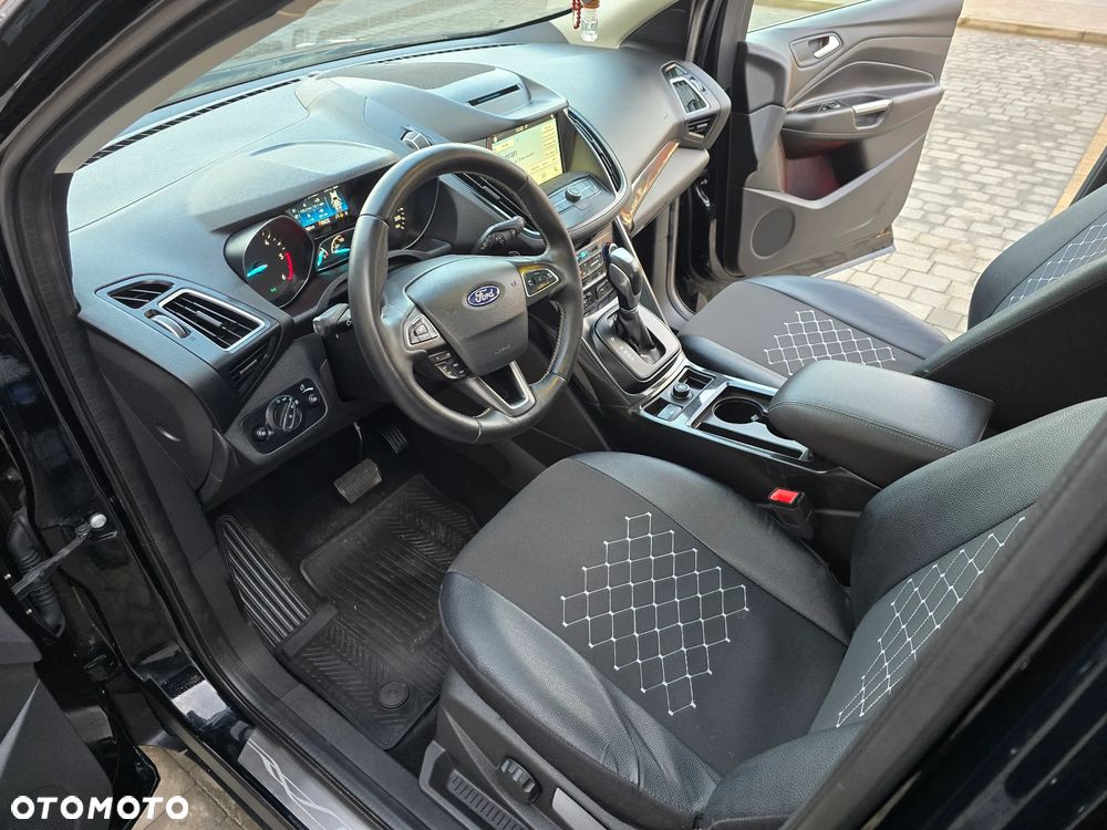 Ford Kuga 2.0 TDCi 4x4 Titanium - 29