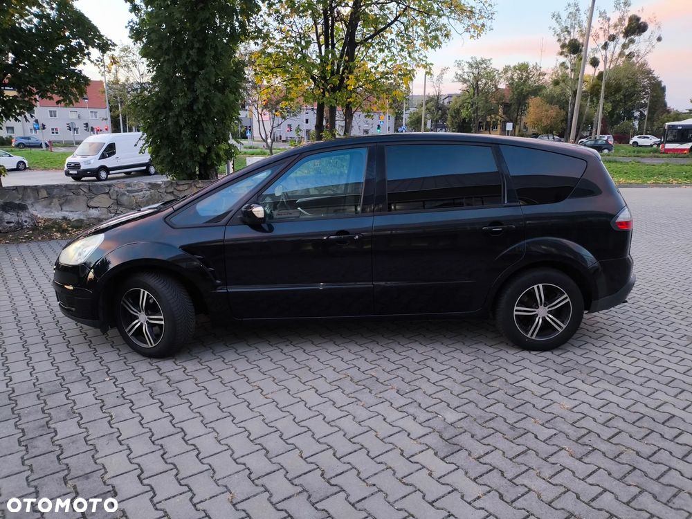 Ford S-Max 2.0 TDCi DPF Titanium - 15