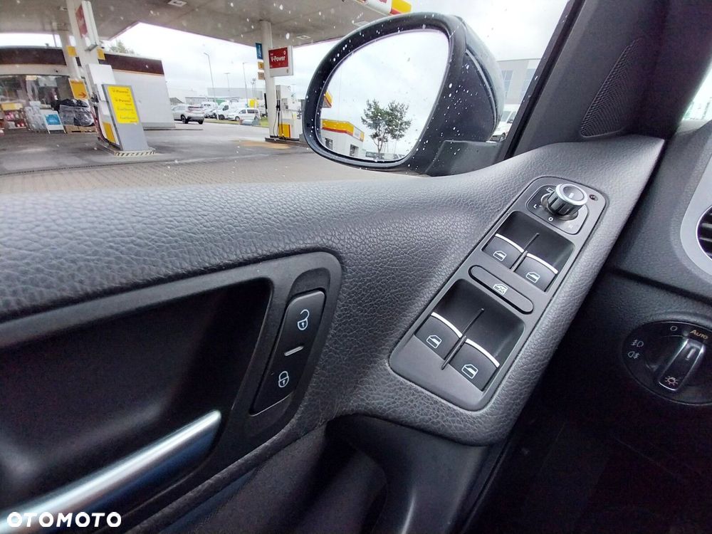 Volkswagen Tiguan - 13