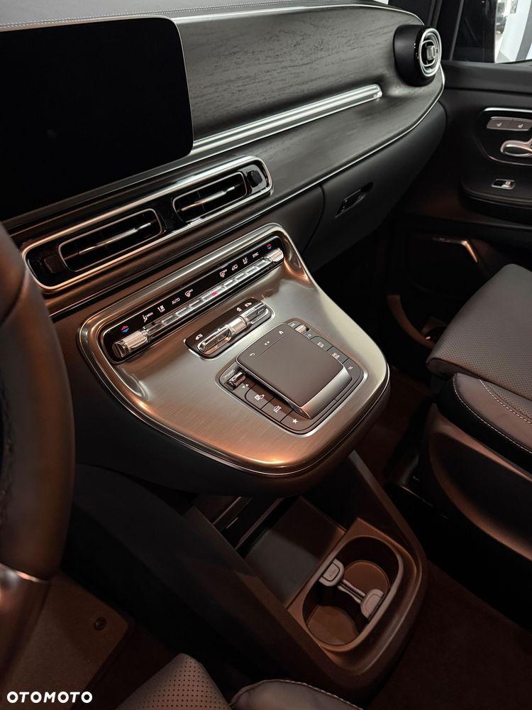 Mercedes-Benz Klasa V 300 d 4-Matic 9G-Tronic Exclusive (ekstra d³) - 12