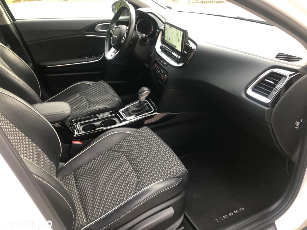 Kia XCeed 1.5 T-GDI Business Line DCT - 10