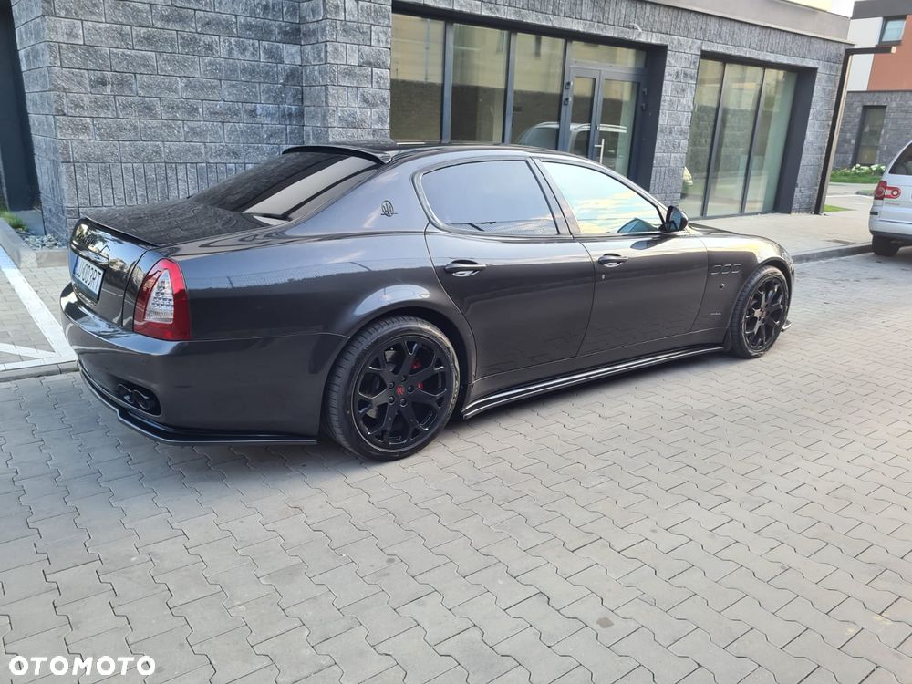 Maserati Quattroporte - 12
