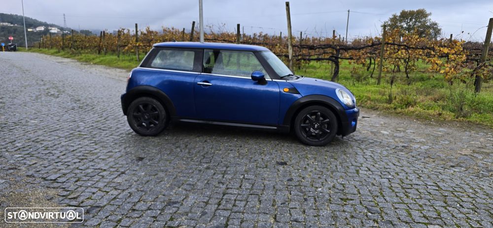 MINI 3 Portas One D - 10