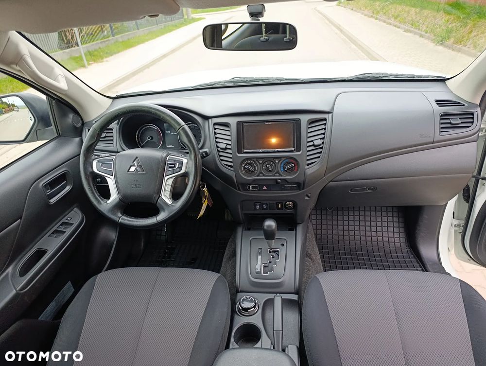 Mitsubishi L200 Pick Up 4x4 S&S Autm Double Cab Plus - 21