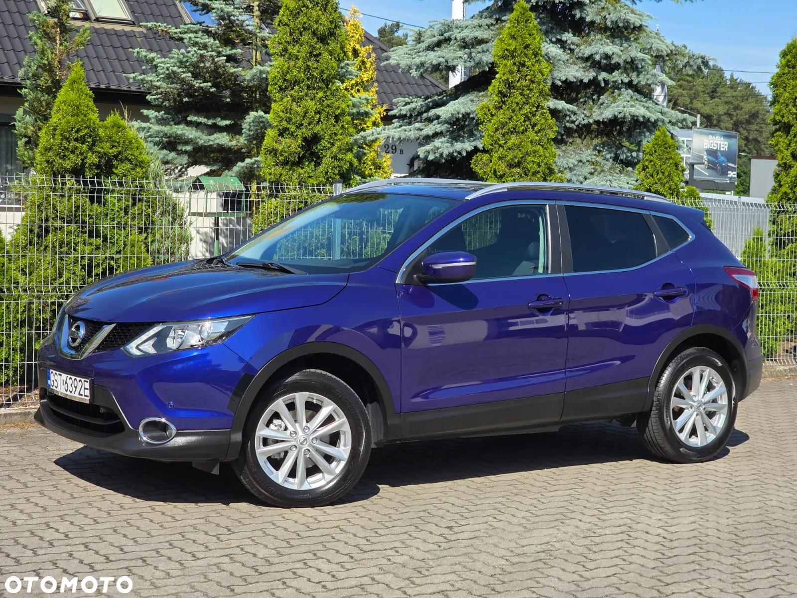 Nissan Qashqai - 2