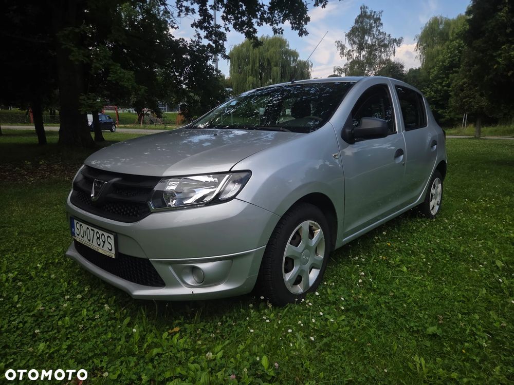Dacia Sandero 1.2 16V Celebration - 1