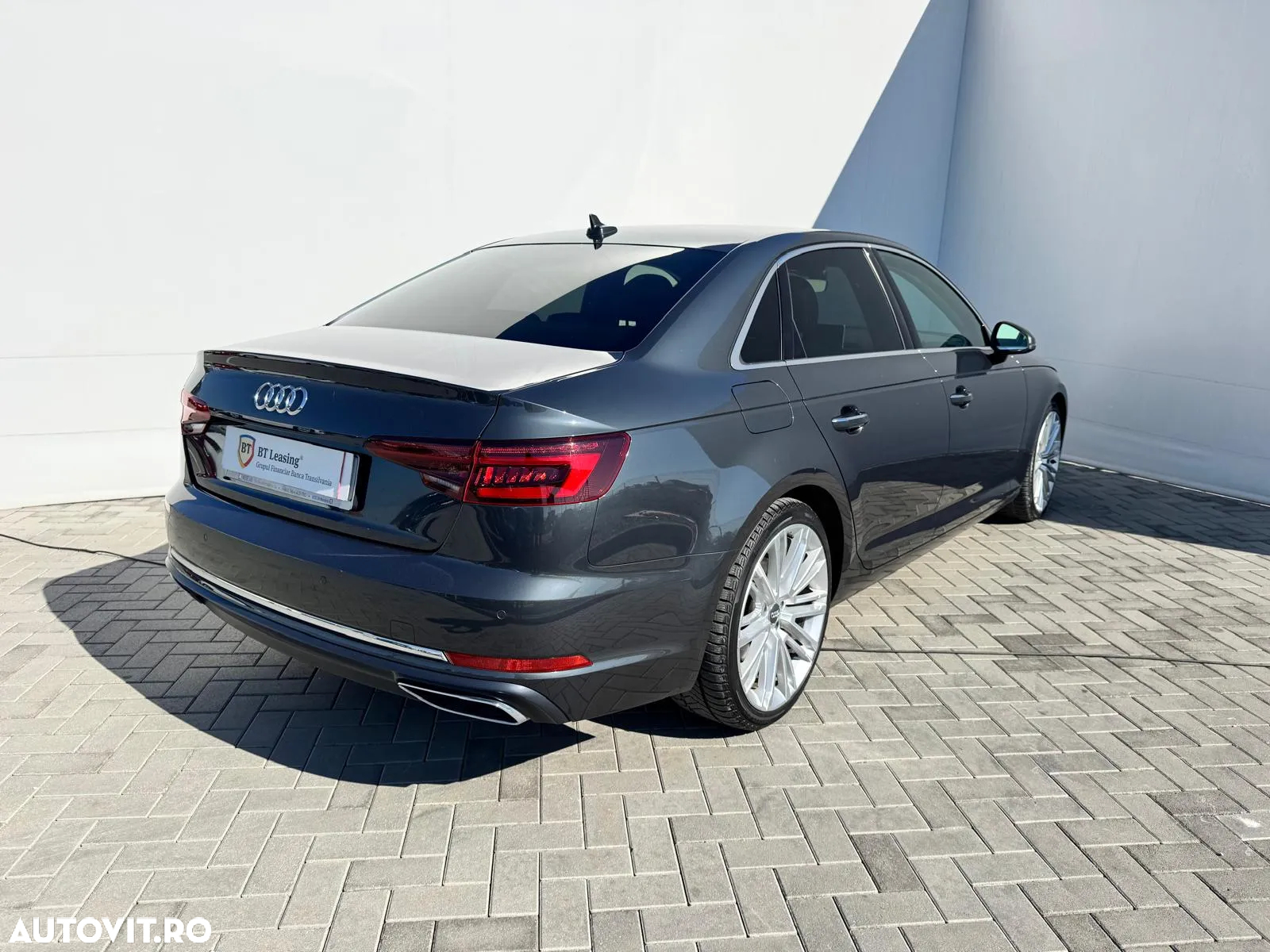Audi A4 2.0 TDI S tronic - 3