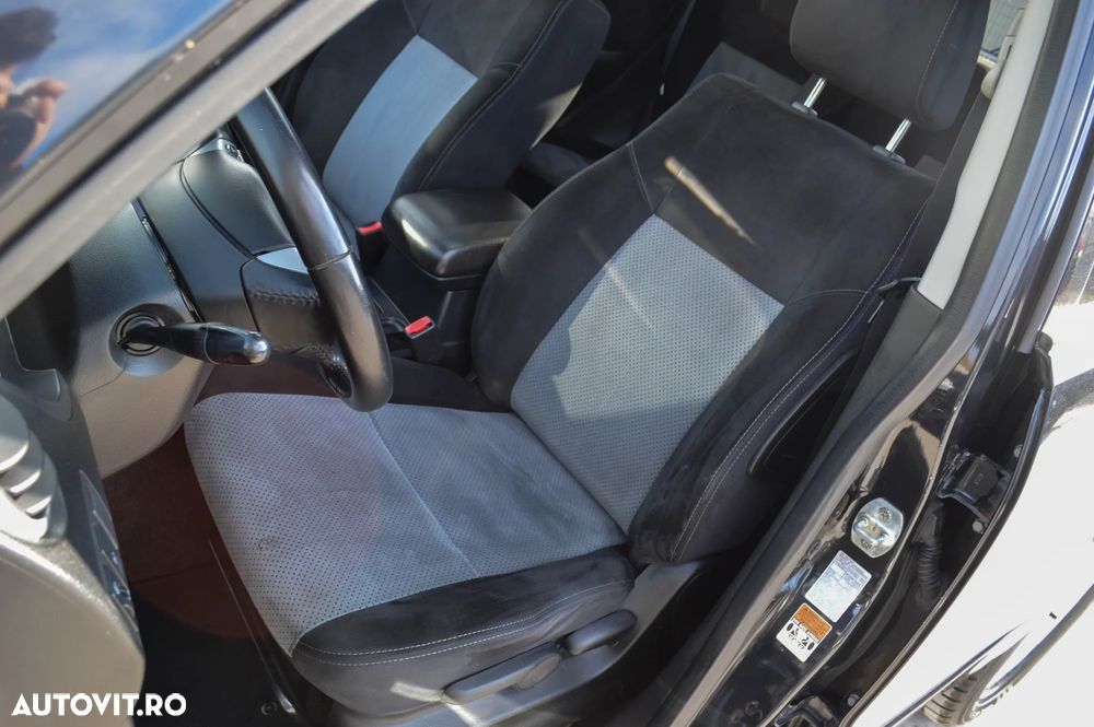 Suzuki Grand Vitara 1.9 DDiS Comfort DPF - 22