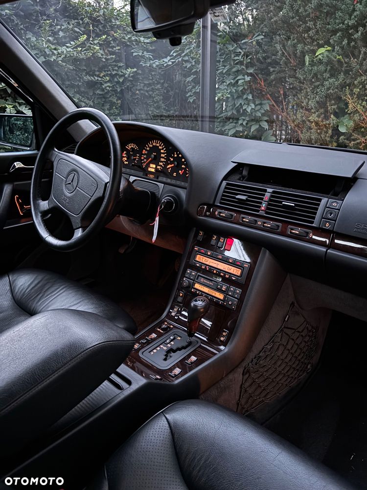 Mercedes-Benz Klasa S 320 - 38