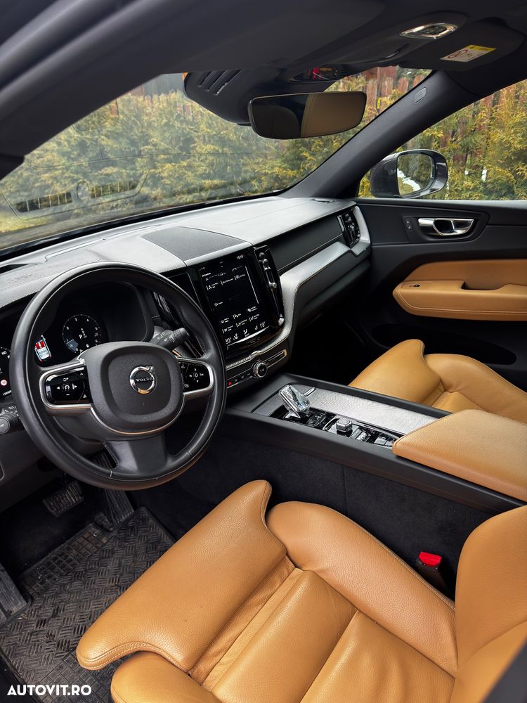 Volvo XC 60 B4 MHEV AWD Inscription - 12