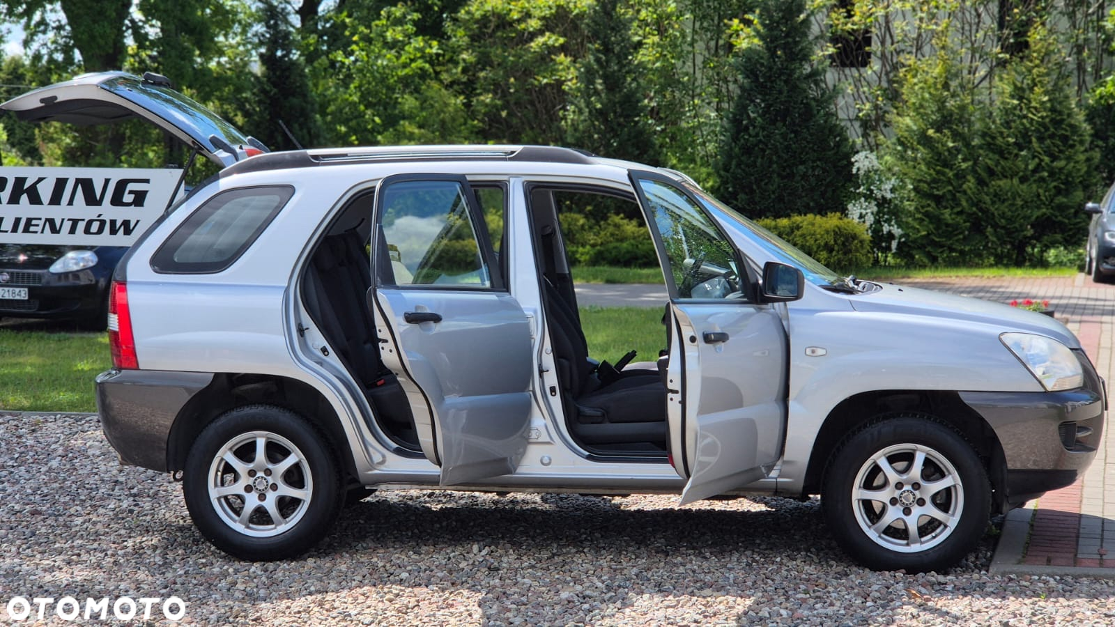 Kia Sportage - 16